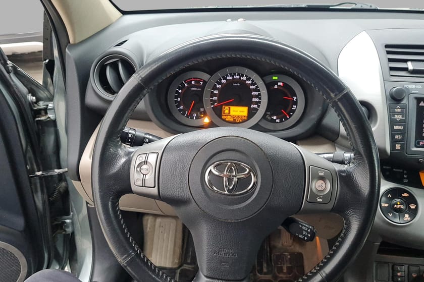 Bilde 5 av Toyota RAV4 2.2 D-CAT 4x4 Billigbil - EU ok til 06.03.2027