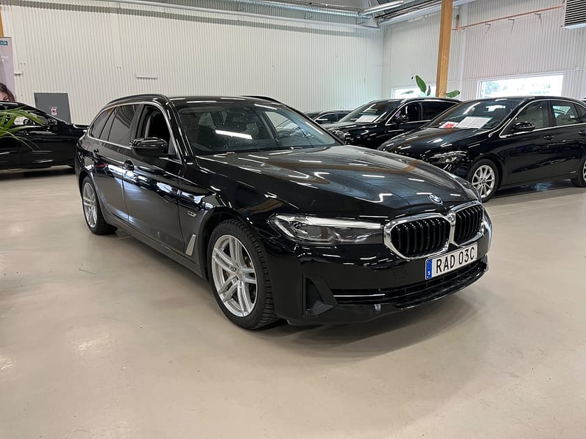 Bild 3 av BMW 530e xDrive Touring LADDHYBRID AUT Act.Protection (2.99% Ränta)