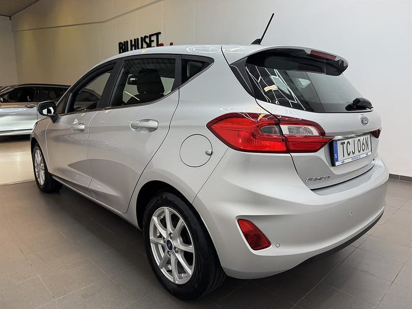 Bild 3 av Ford Fiesta 1.0 EcoBoost 125hk Titanium Adaptiv F/Carplay/Rattvärme/Nyservad