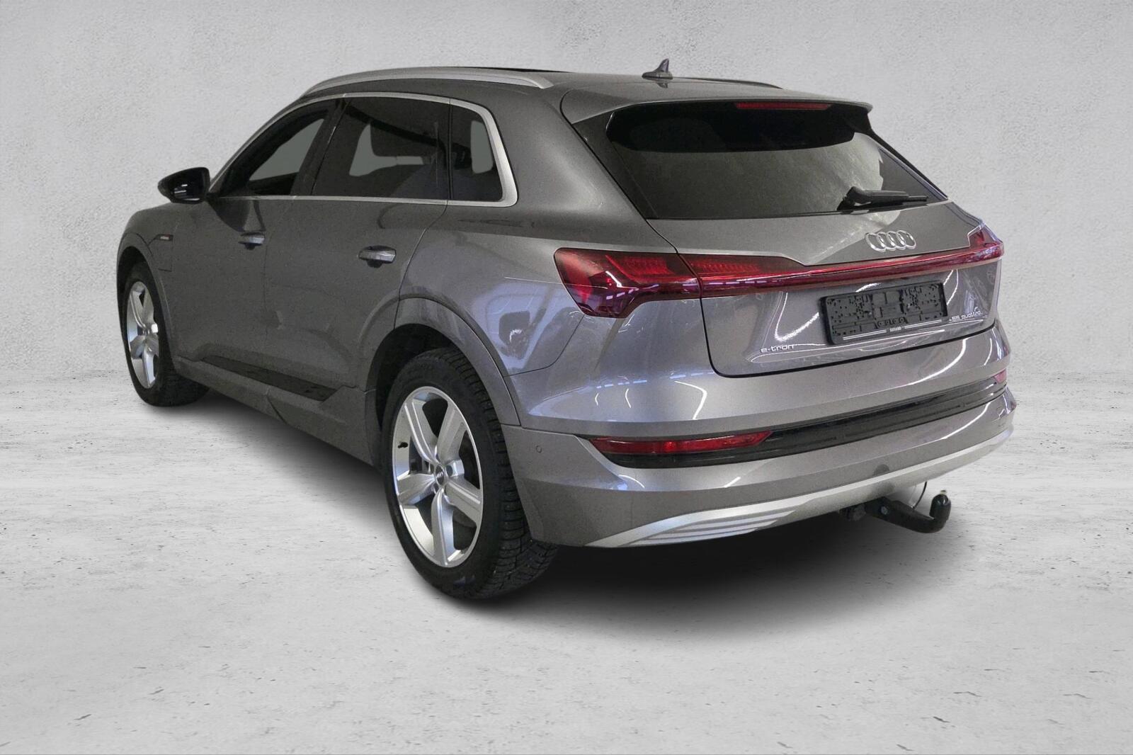 Thumnail bilde 3 av Audi e-tron 55 quattro