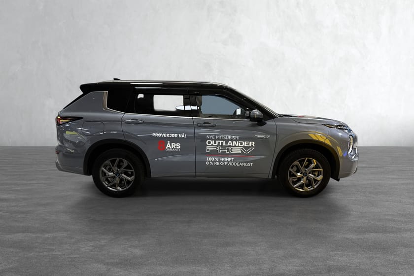 Bilde 4 av Mitsubishi Outlander PHEV Instyle+2tone/Hengerfeste/Plug-In/Skinn/84 WLTP /