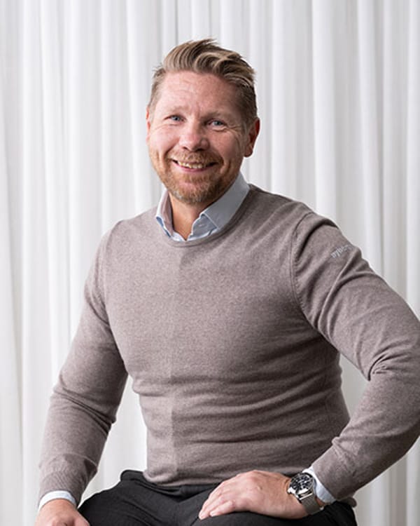 RICHARD ÖSTLUND