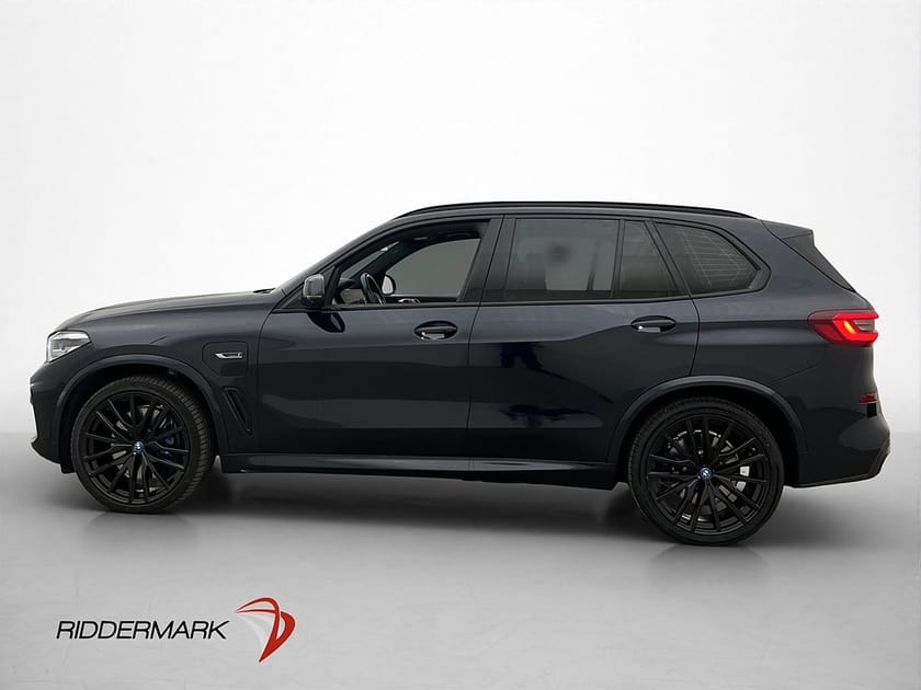 Bild 2 av BMW X5 xDrive45e iPerformance M-Sport H/K HUD 360° Dragkrok Luftfjädring