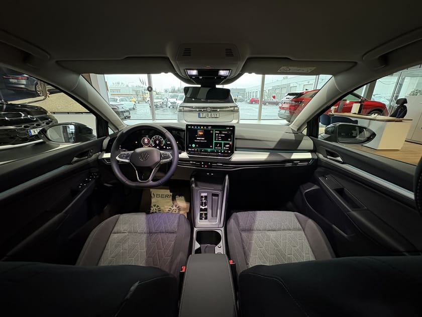 Bild 2 av Volkswagen Golf Life Edition eTSI 150hk