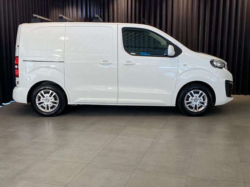 Bild 5 av Peugeot Expert L1 / 120Hk / PRO+ / Inredning / Drag & Värm / Moms