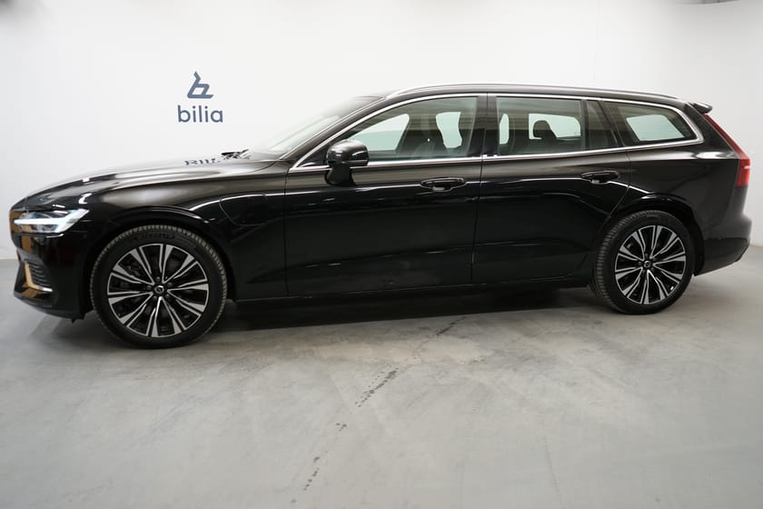 Bild 2 av Volvo V60 Recharge T6 II Core Edition, Dragkrok, Navigation, on call