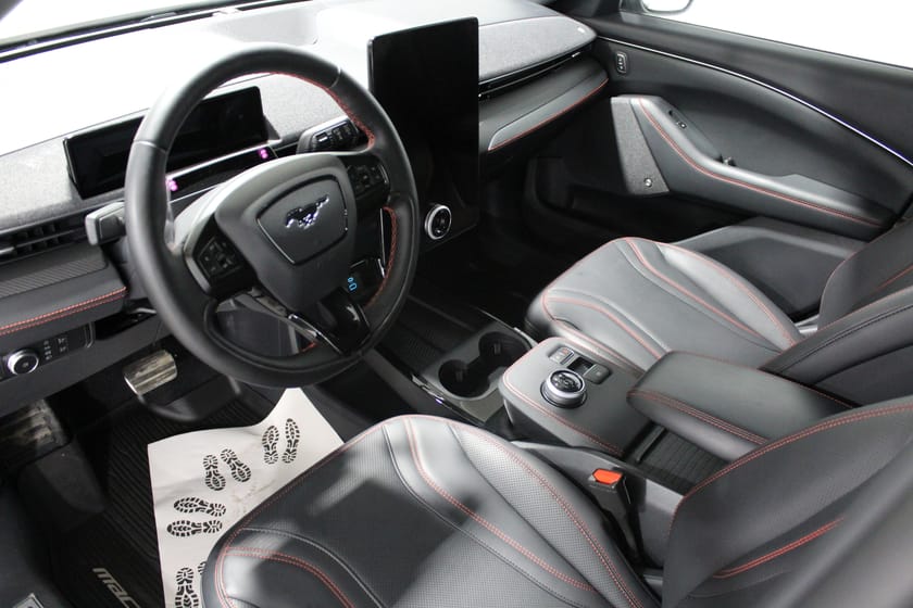 Bild 4 av Ford Mustang Mach-E Standard Range AWD SPORT