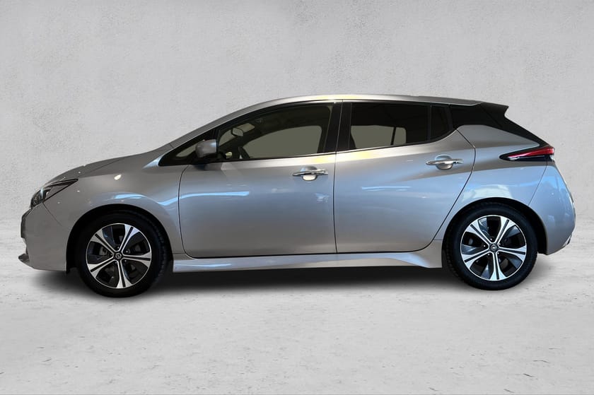 Bilde 2 av Nissan Leaf N-Connecta, 40kWh, Varmepumpe, 360-kamera++