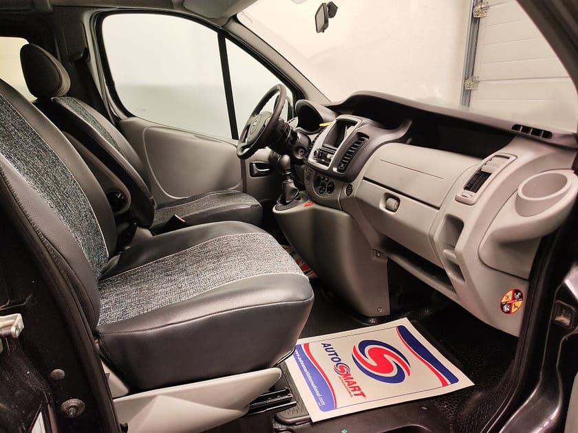 Bild 4 av Nissan Primastar Kombi Crew 2.5 dCi 146hk, 79.900:- ex moms