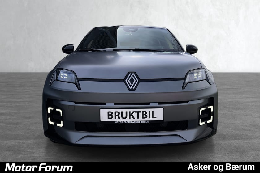 Bilde 2 av Renault 5 E-Tech ROLLAND-GARROS/TOPPUTSTYRT/VI TAR INNBYTTE