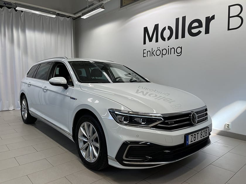 Bild 1 av Volkswagen Passat Sportscombi GTE 1.4 TSI 218hk Drag Värmare Navi