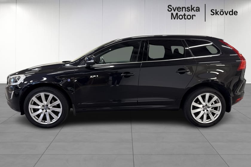 Bild 3 av Volvo XC60 D4 AWD Ocean Race Business Pro Pan Drag Kamrem bytt 2025 Nya sommardäck