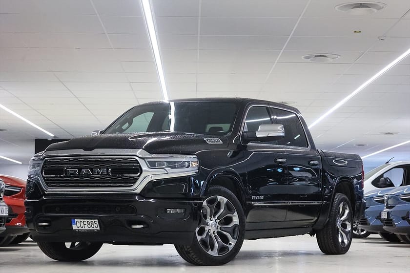 Bild 3 av RAM 1500 Crew Cab 5.7 V8 4x4 395hk Limited Rambox Luftfjädring