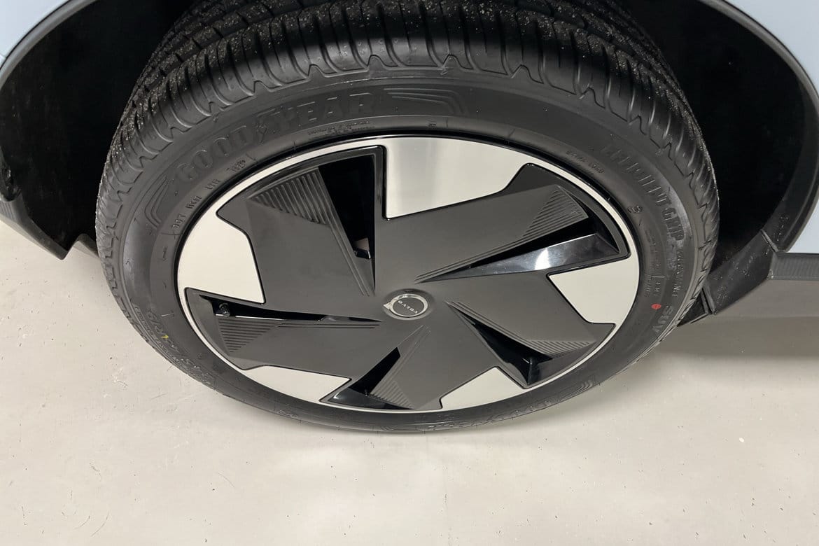 Volvo EX30 Single Motor Extended Range