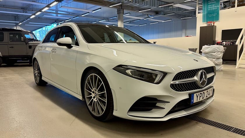 Bild 2 av Mercedes-Benz A 200 AMG / premiumpaket plus / Panorama