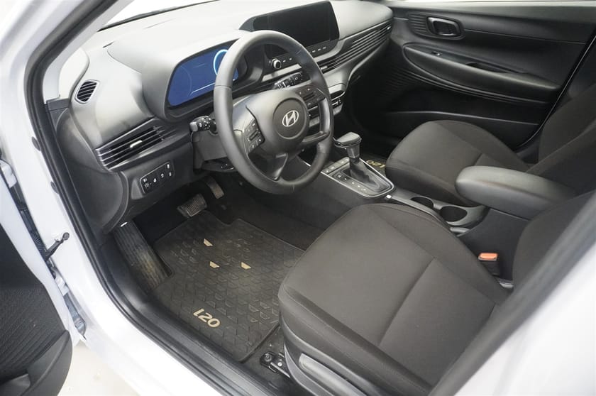 Bild 4 av Hyundai i20 1.0 T-GDi MHEV Essential 100 hk Aut