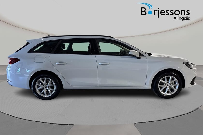 Bild 2 av SEAT Leon Sportstourer eTSI 115 hk DSG Style