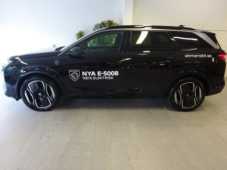 Peugeot E-5008