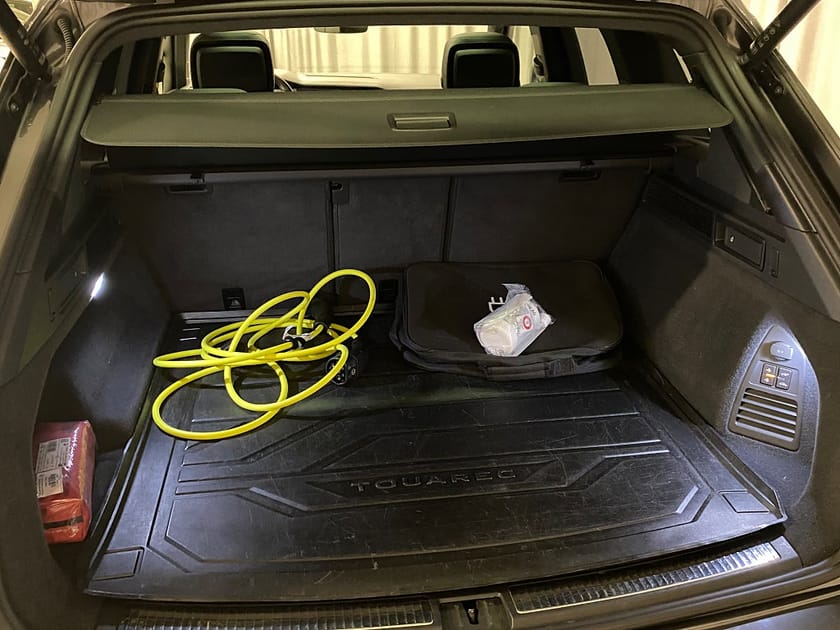 Bild 5 av Volkswagen Touareg R eHybrid Innovation Drag Panorama Nightvision