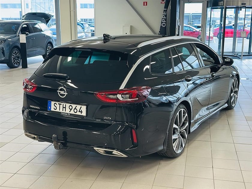 Bild 5 av Opel Insignia Sports Tourer ST GSI 2.0D 4X4 Aut 209hk *Värmare/Drag*