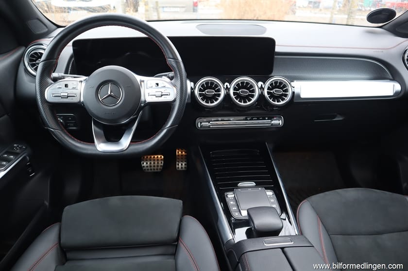 Bild 3 av Mercedes-Benz EQB 300 4MATIC 228hk 7 sits Svensksåld 1 ägare
