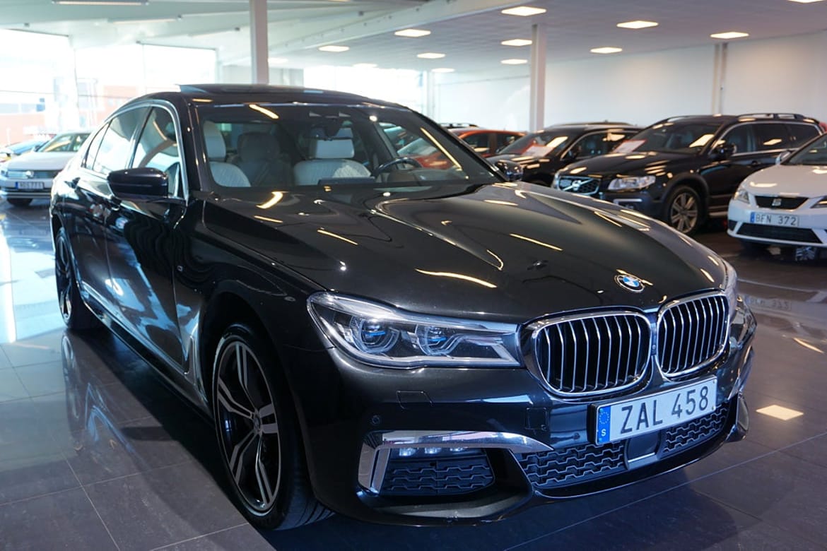 BMW 7-serie 2018 - miniatyr 5