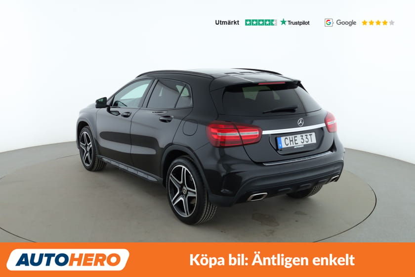 Bild 3 av Mercedes-Benz GLA 200 AMG Line / Panorama, Backkamera, GPS