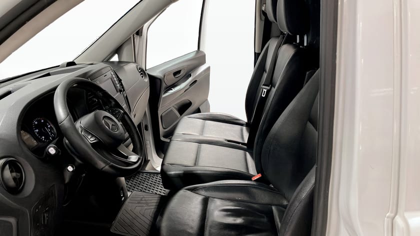 Bild 5 av Mercedes-Benz Vito 119 BlueTEC 4MATIC 3.0t CDI SKÅP LÅNG EDITION1 4WD