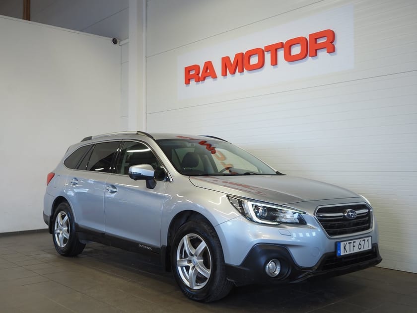 Bild 3 av Subaru Outback 2.5 4WD Lineartronic 175hk Drag Skinn B-Kamera M-Värm
