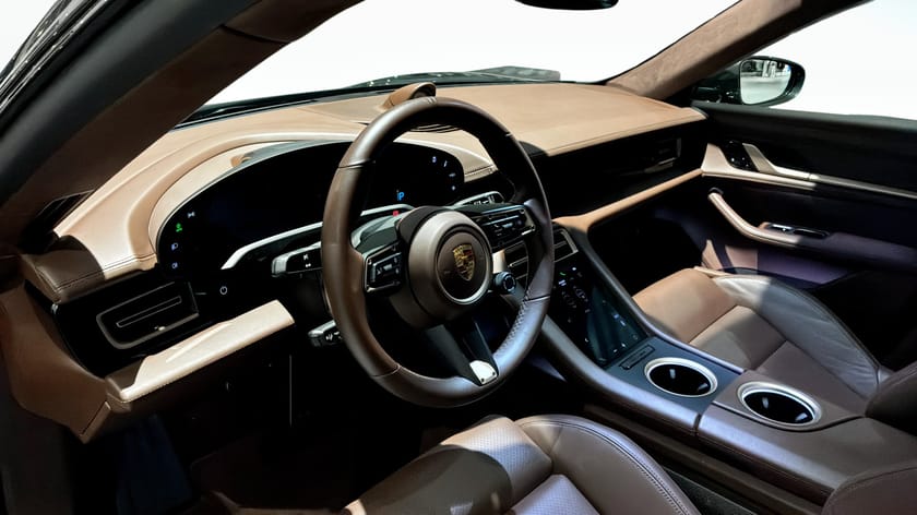 Bild 3 av Porsche Taycan Turbo S 