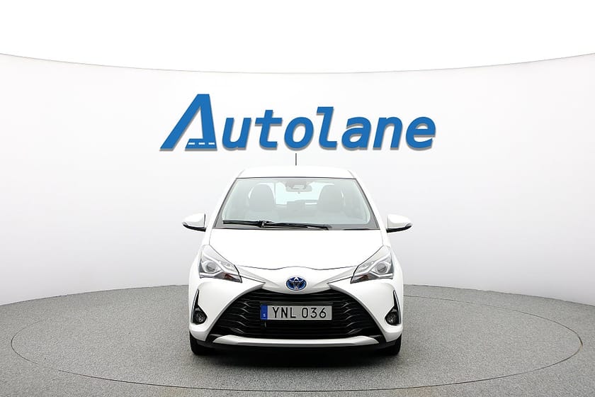 Bild 3 av Toyota Yaris Hybrid e-CVT Active B-kamera, Låg skatt, MOMS 101hk