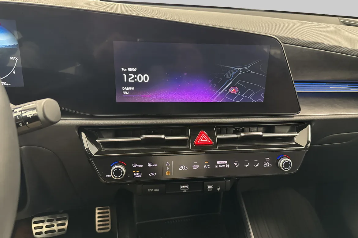 picture of a car
