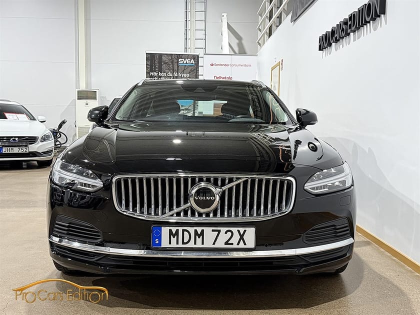 Bild 2 av Volvo V90 Recharge T6 AWD | 340hk Momentum | Drag | Se Utr.