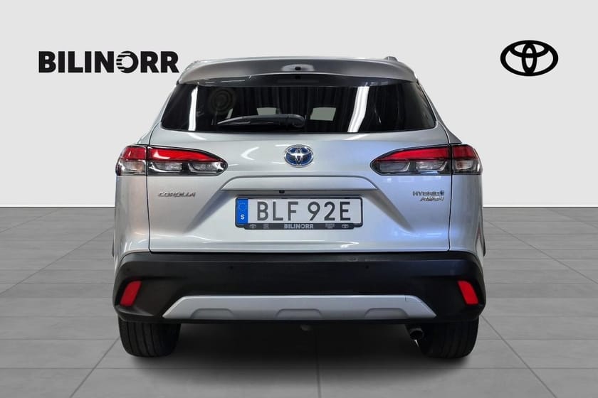 Bild 4 av Toyota Corolla Cross Hybrid AWD-i 2,0 Style Pluspaket | Vinterhjul | Motorvärmare |