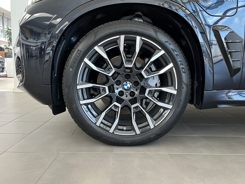 Bild 4 av BMW X5 xDrive50e 3,95 ränta M Sport Pro Drag H/K Panorama
