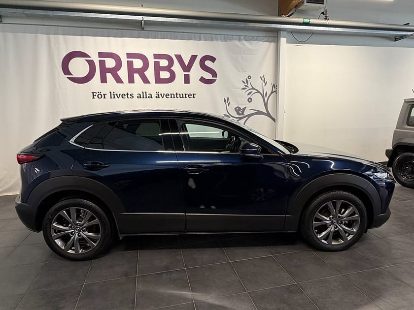 Bild 3 av Mazda CX-30 2.0 e-SKYACTIV-X M Hybrid AWD Cosmo Bose Skinn V-Hjul