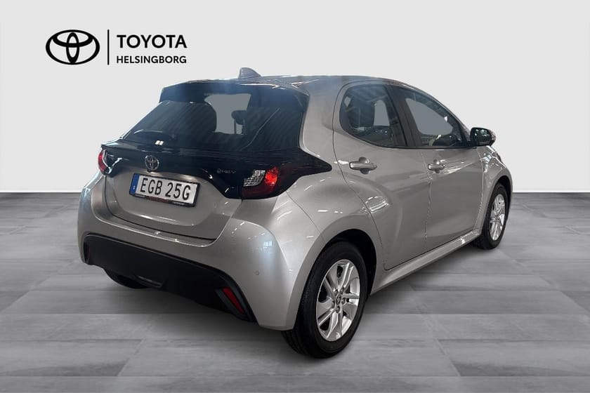 Bild 4 av Toyota Yaris Hybrid 115 1,5 5d Active Komfortpaket, P-sensorer