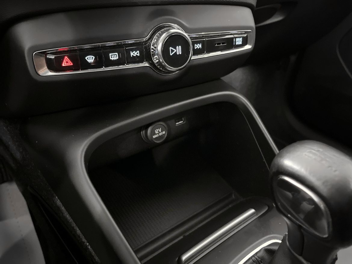 Volvo XC40 2019 - miniatyr 16