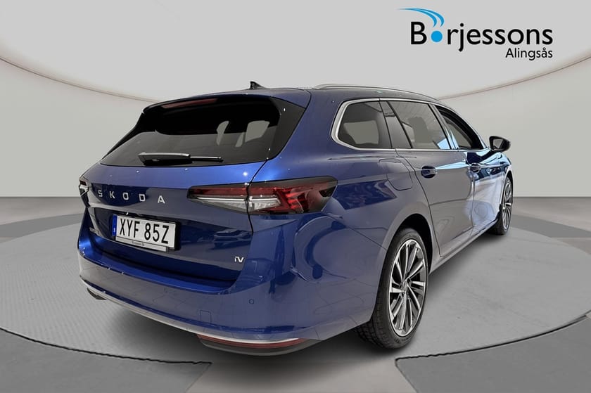 Bild 3 av Škoda Superb iV Kombi L&K 1,5 TSI 204 HK 6 VXL DSG