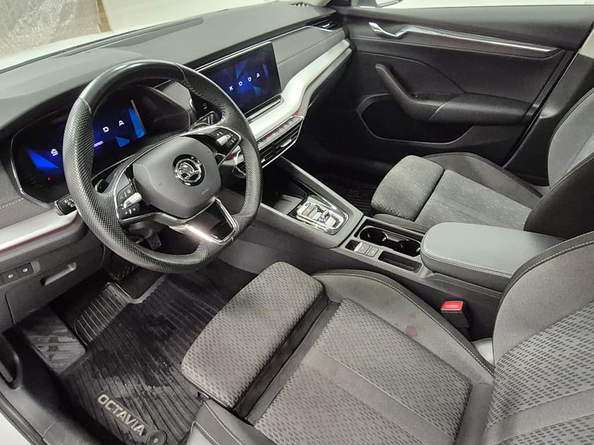 Bild 2 av Škoda Octavia Kombi Skoda COMBI AWD TDI 150HK 4x4 Style