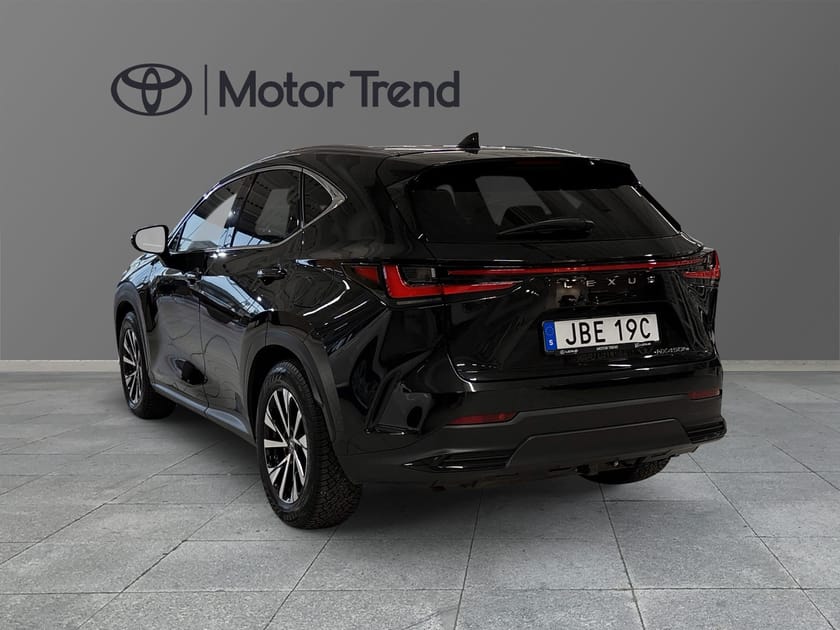 Bild 2 av Lexus NX 450h+ LUXURY ML PANORAMA DRAG VINTERHJUL