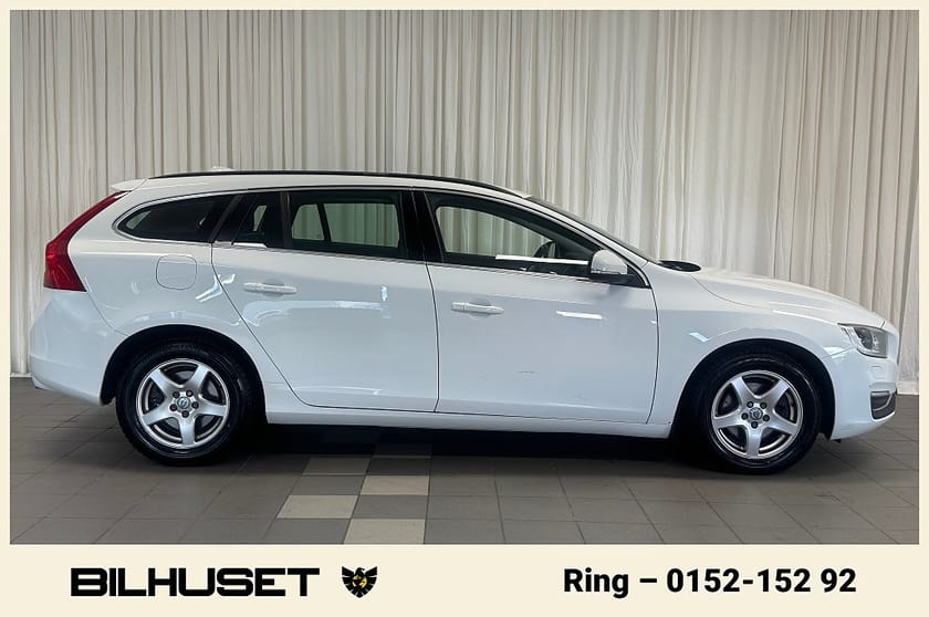 Bild 4 av Volvo V60 D4 AUT CLASSIC MOMENTUM VOC DRAG