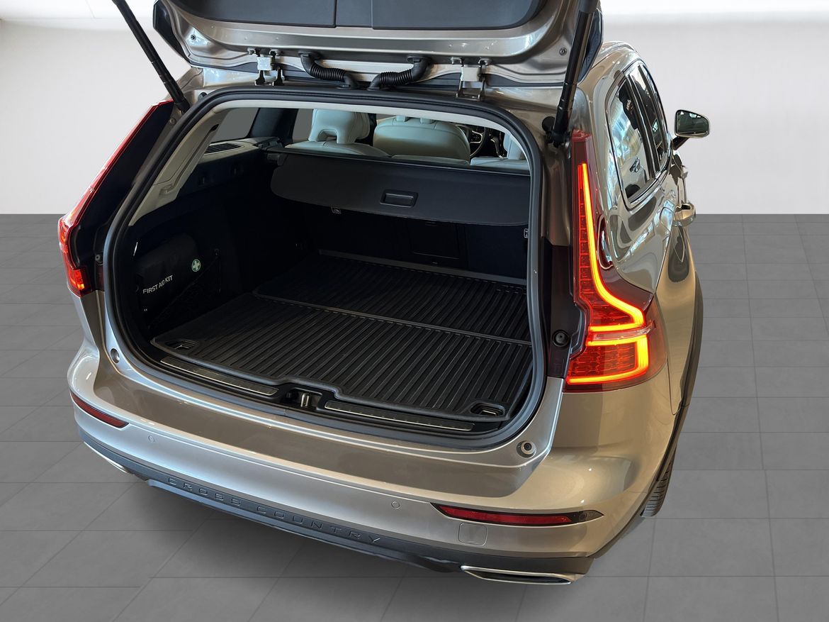 Volvo V60 2020 - miniatyr 11