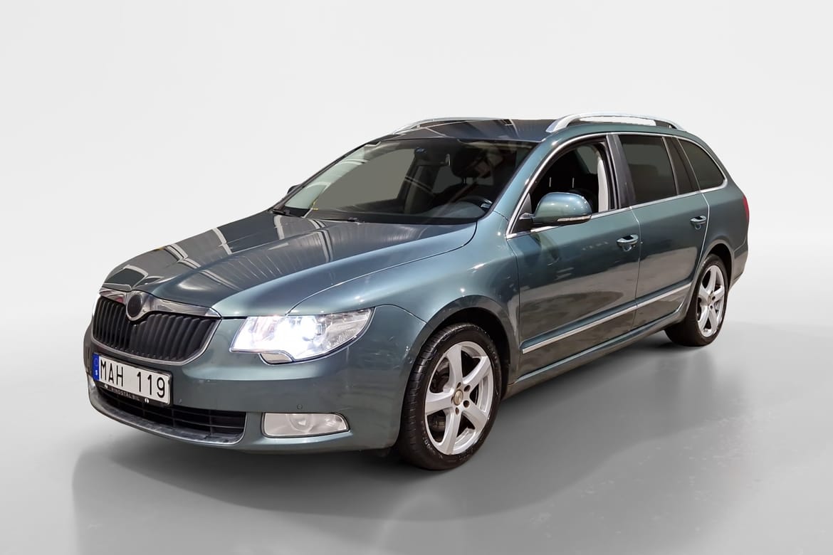 Škoda Superb Kombi 2.0 TDI DSG Sekventiell, 140hk, 2012