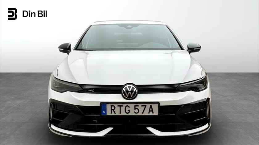 Bild 4 av Volkswagen Golf R DSG 4M/Akrapovic/Harman Kardon