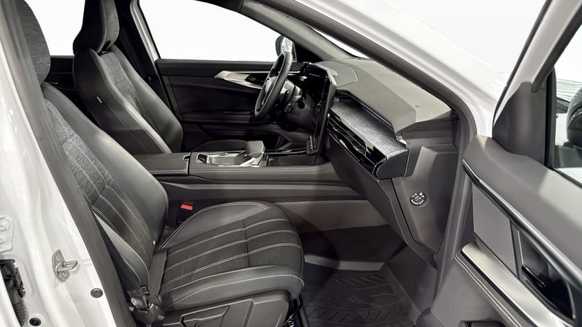 Bild 3 av Renault Austral E-TECH TECHNO FULLHYBRID 200 HK (GSR2)