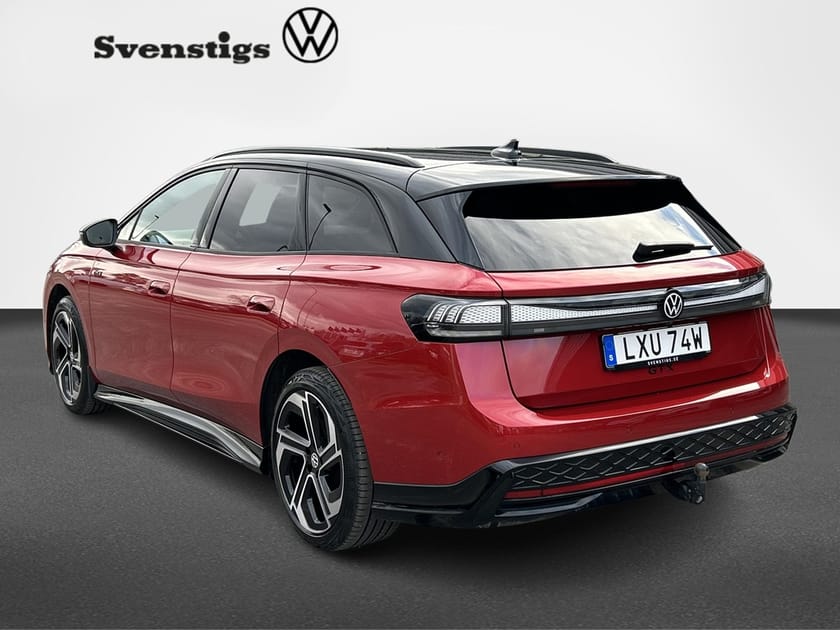 Bild 3 av Volkswagen ID.7 GTX Tourer 86 KWH 340 HK Drag Head-Up