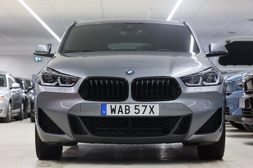 Bild 5 av BMW X2 xDrive25e 220hk M Sport Shadow HUD H/K Skinn