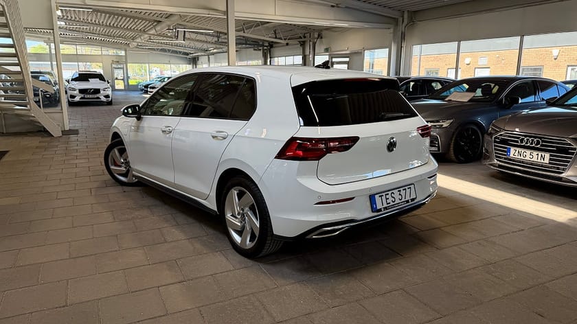 Bild 4 av Volkswagen Golf GTE 245 hk Plugin Hybrid Navi|Travel|Assist