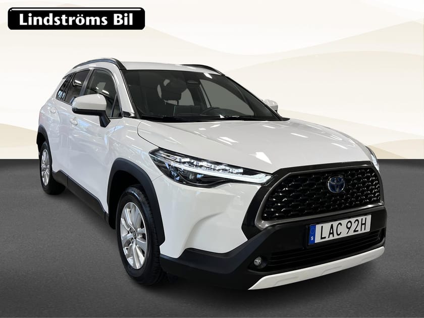Bild 3 av Toyota Corolla Cross Hybrid AWD-i Style 2.0 197hk S&V-Hjul Moms